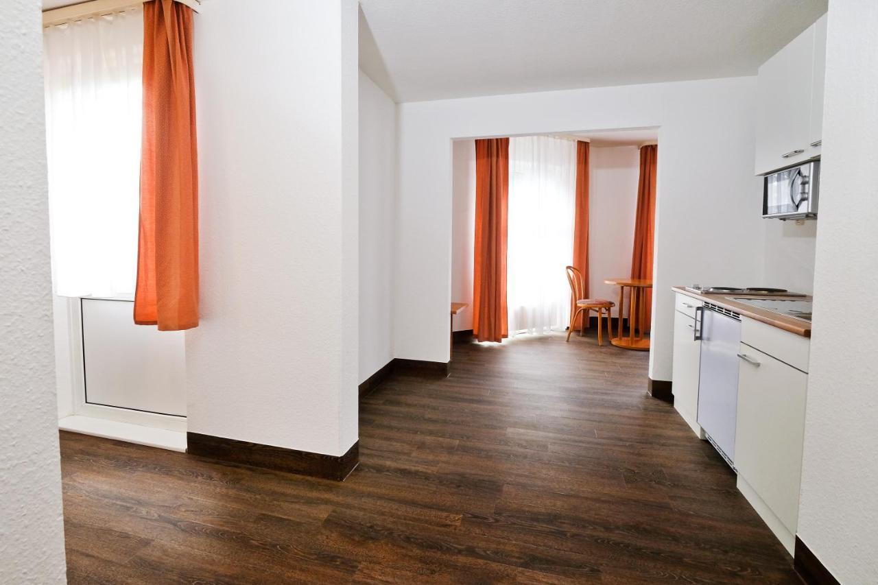 Apart Hotel Sehnde Εξωτερικό φωτογραφία