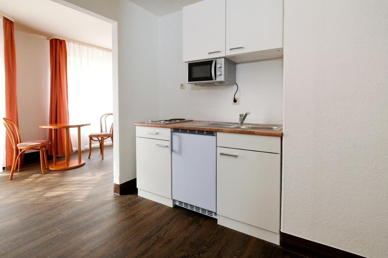 Apart Hotel Sehnde Εξωτερικό φωτογραφία