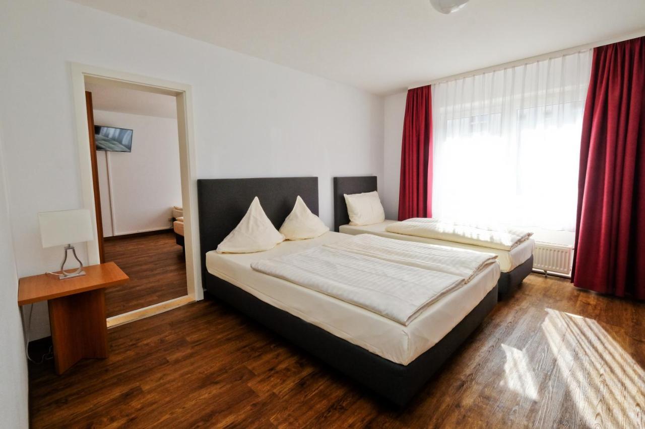 Apart Hotel Sehnde Εξωτερικό φωτογραφία