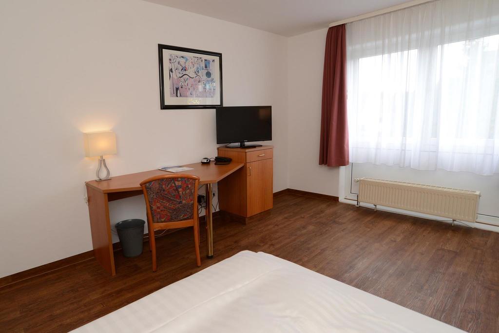 Apart Hotel Sehnde Εξωτερικό φωτογραφία