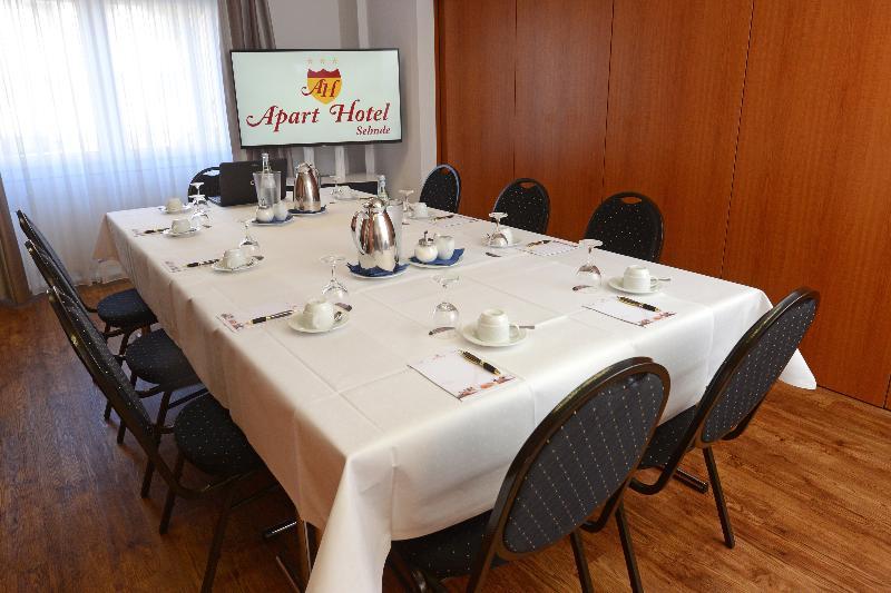 Apart Hotel Sehnde Εξωτερικό φωτογραφία