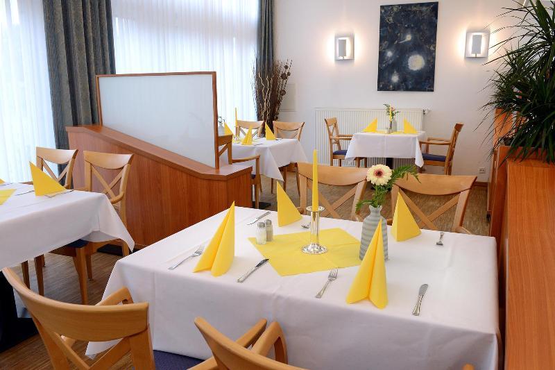 Apart Hotel Sehnde Εξωτερικό φωτογραφία